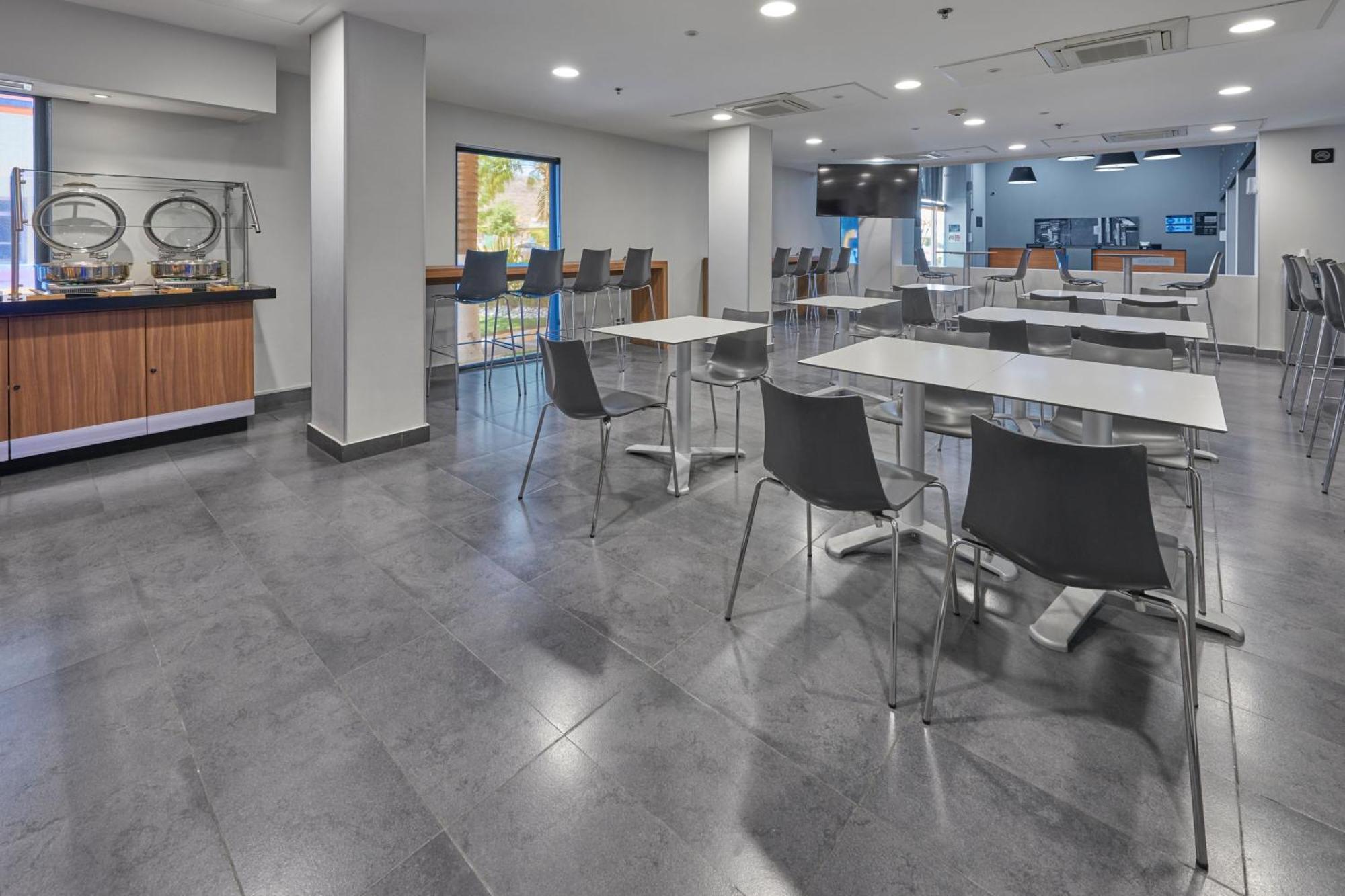 City Express By Marriott Irapuato Εξωτερικό φωτογραφία