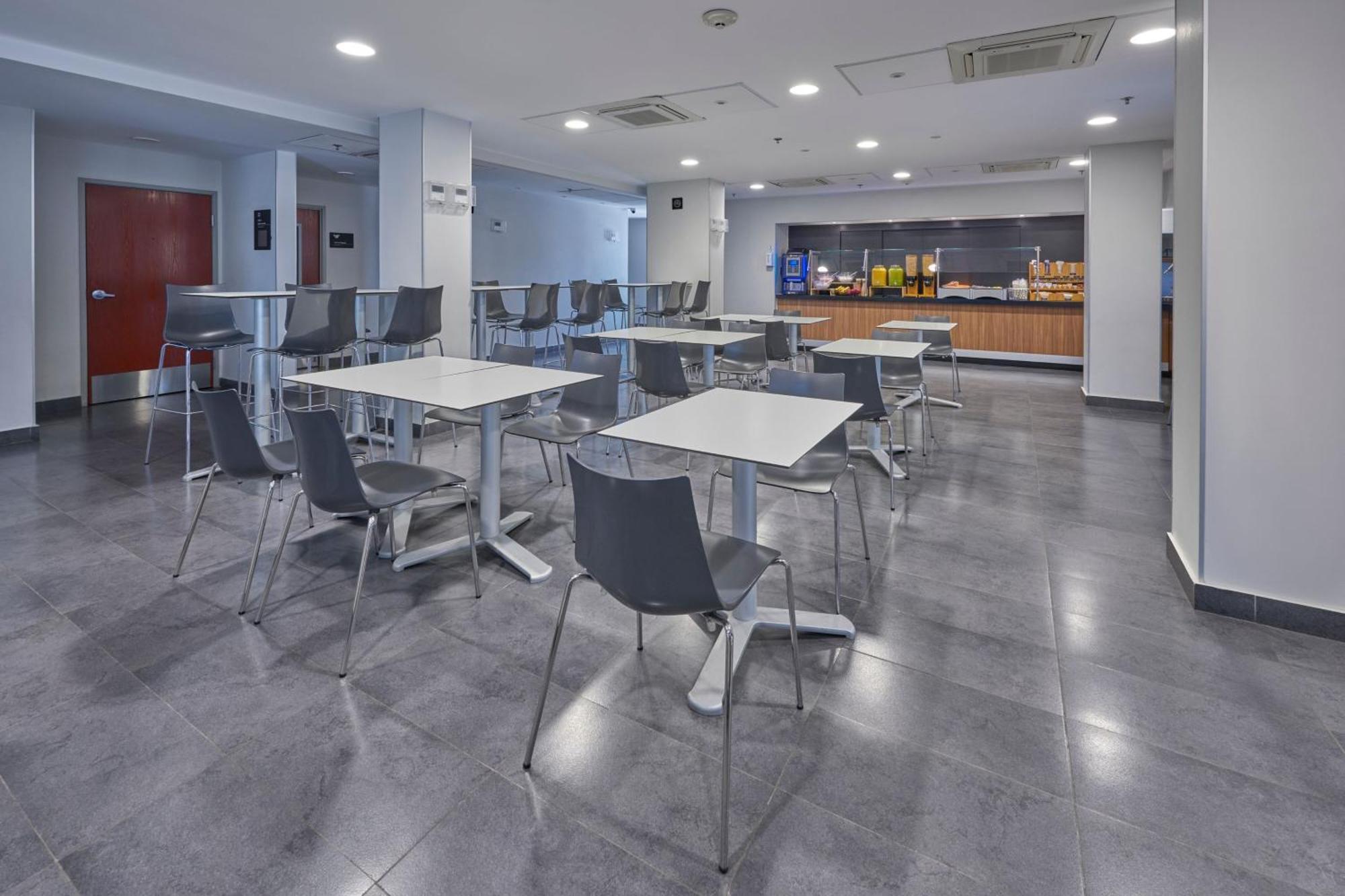 City Express By Marriott Irapuato Εξωτερικό φωτογραφία