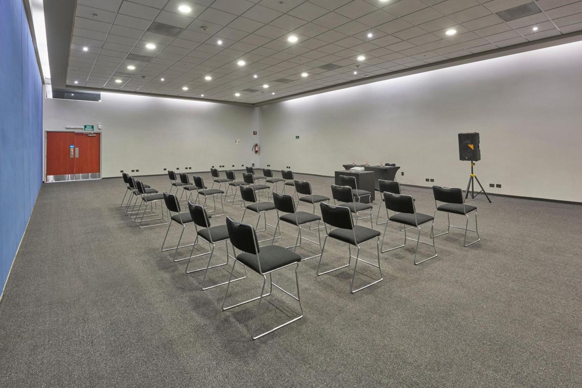 City Express By Marriott Irapuato Εξωτερικό φωτογραφία