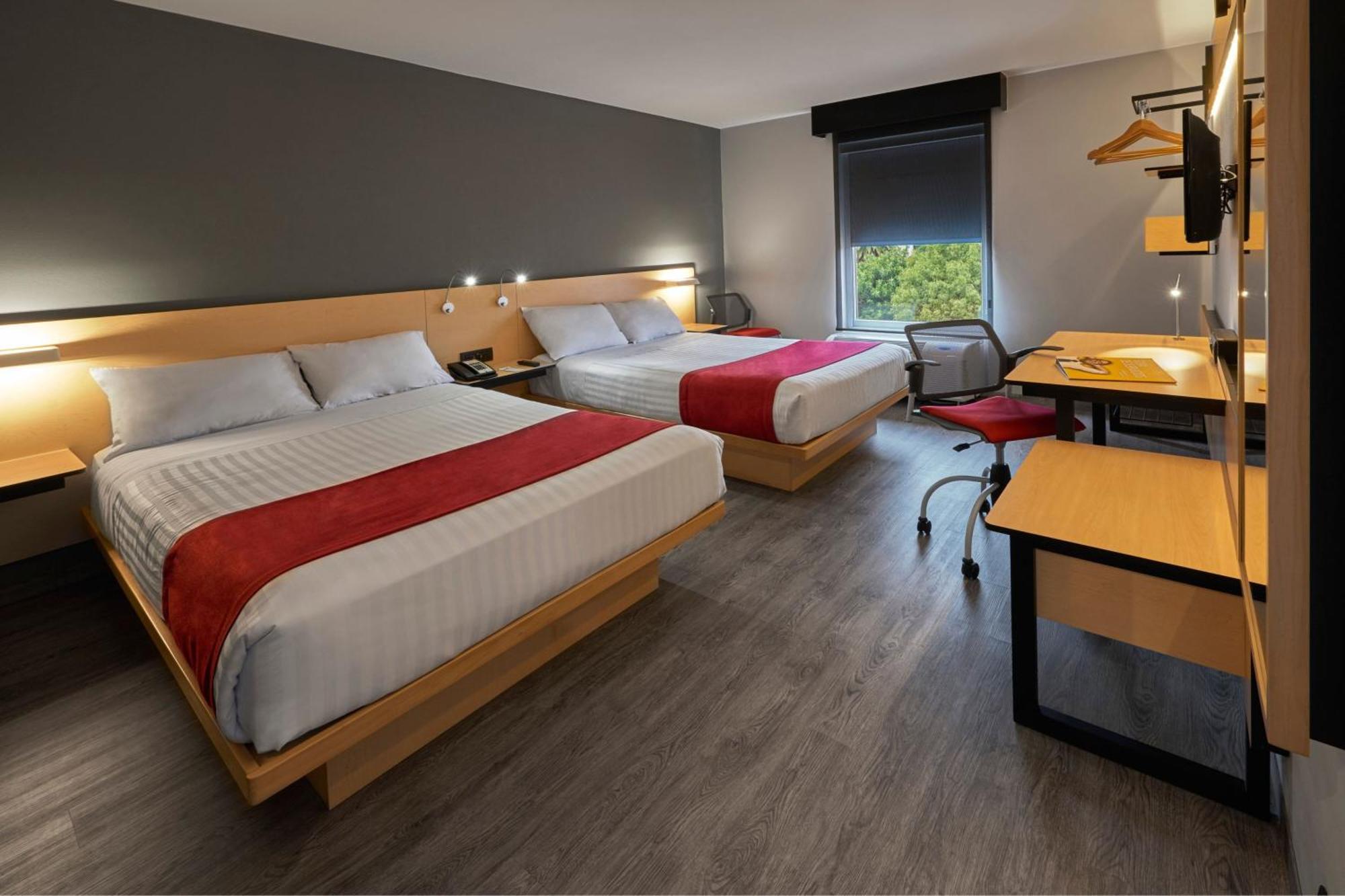 City Express By Marriott Irapuato Εξωτερικό φωτογραφία