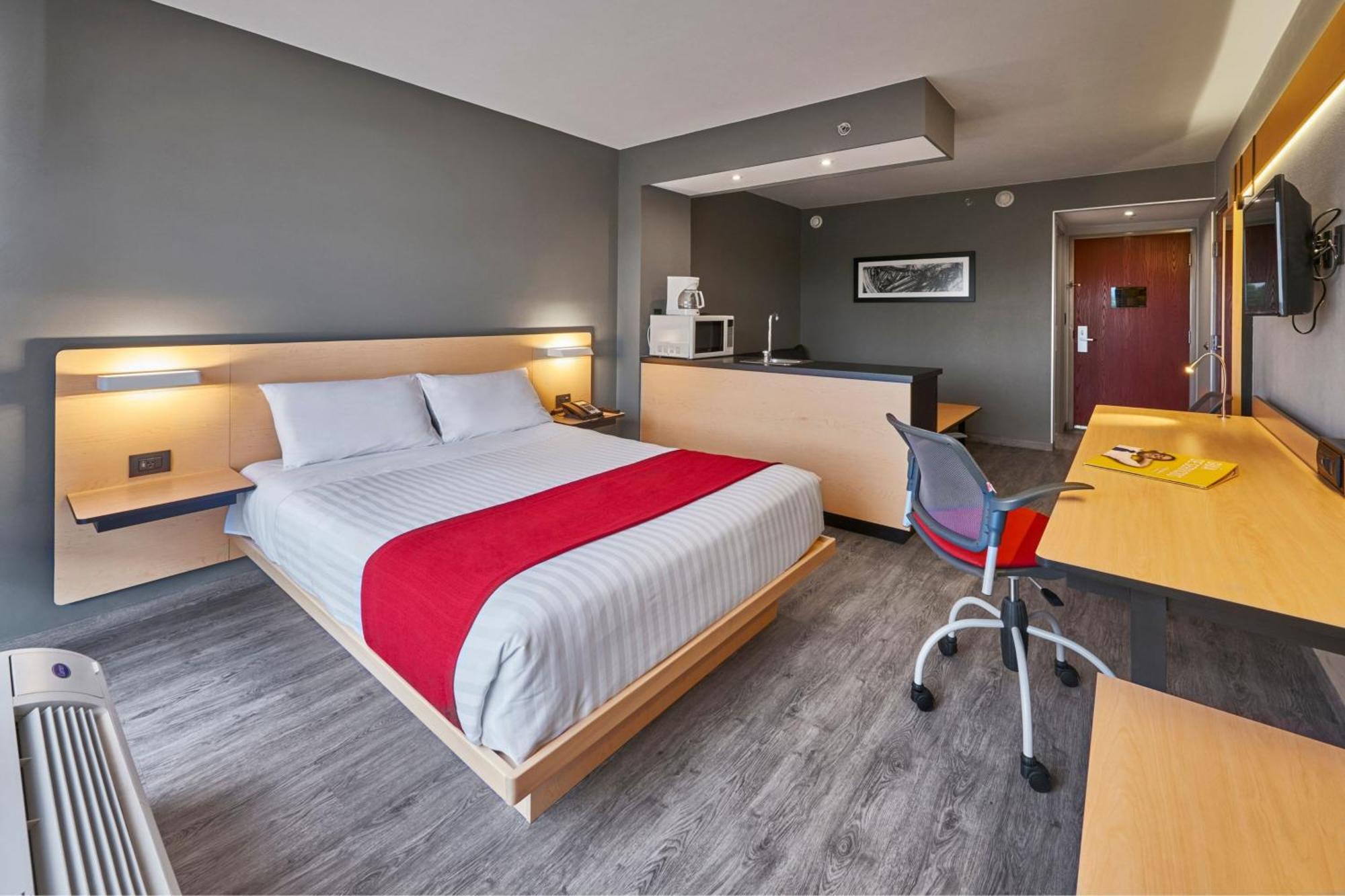 City Express By Marriott Irapuato Εξωτερικό φωτογραφία